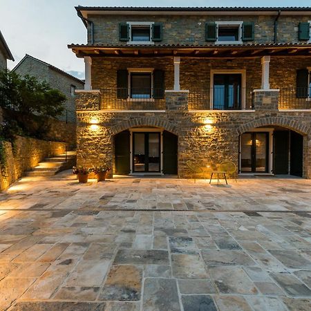 L'Abbraccio Della Quercia Διαμέρισμα Momjan Εξωτερικό φωτογραφία