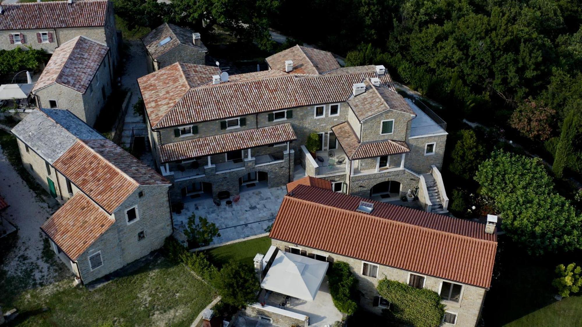 L'Abbraccio Della Quercia Διαμέρισμα Momjan Εξωτερικό φωτογραφία